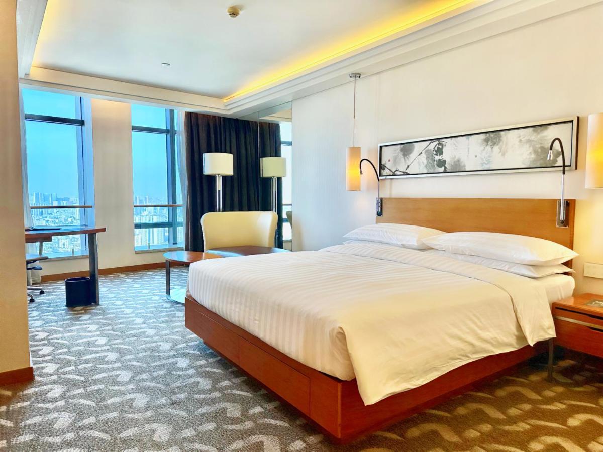 สวิสโซเทล ฝอซาน Hotel ภายนอก รูปภาพ