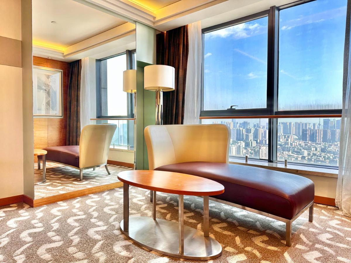 สวิสโซเทล ฝอซาน Hotel ภายนอก รูปภาพ