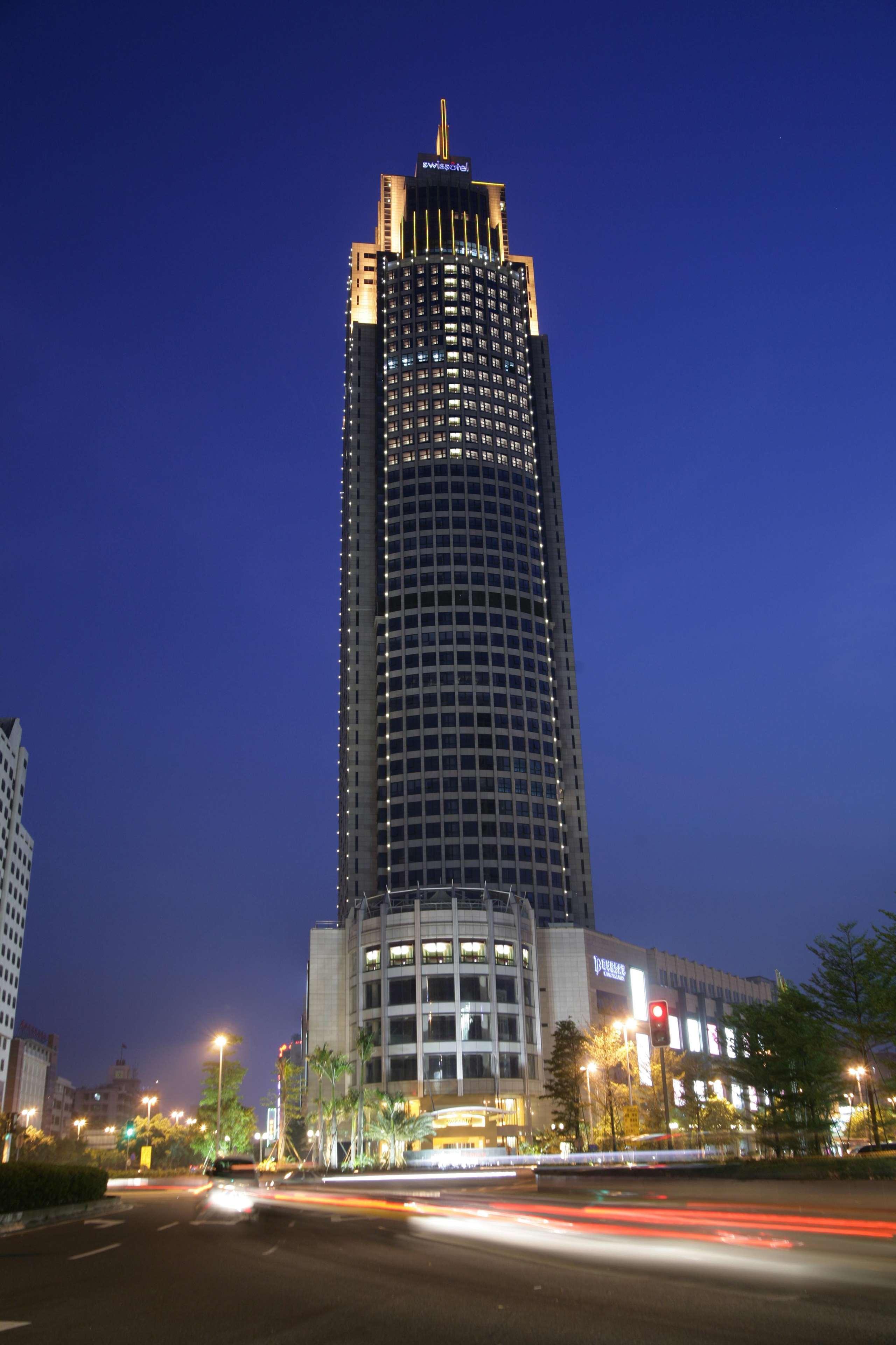 สวิสโซเทล ฝอซาน Hotel ภายนอก รูปภาพ